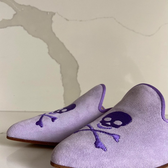 NEW CALITAS WORLD SUEDE SLIP ON SKULL MULES LAVENDAR SPOOKY CHIC ACADEMIA GOTH - Picture 7 of 7